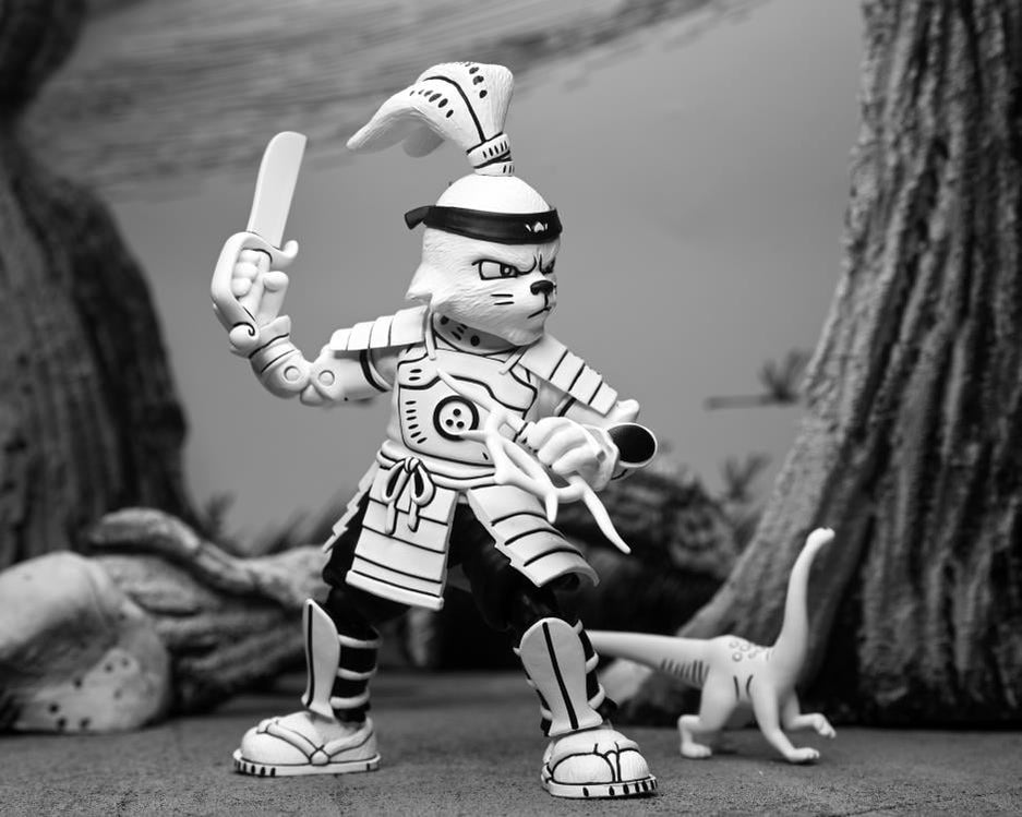 Pre-order November 2024 TMNT Samurai Usagi Yojimbo Black/White Figure