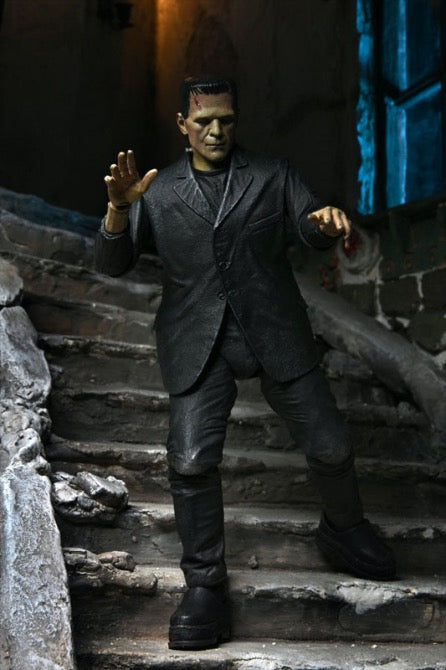 NECA Universal Monsters – Ultimate Frankenstein’s Monster COLOUR