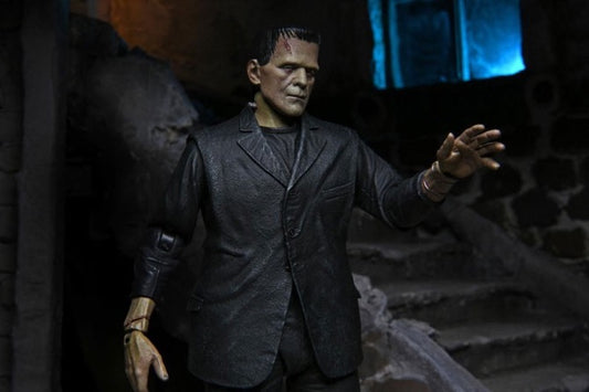 NECA Universal Monsters – Ultimate Frankenstein’s Monster COLOUR