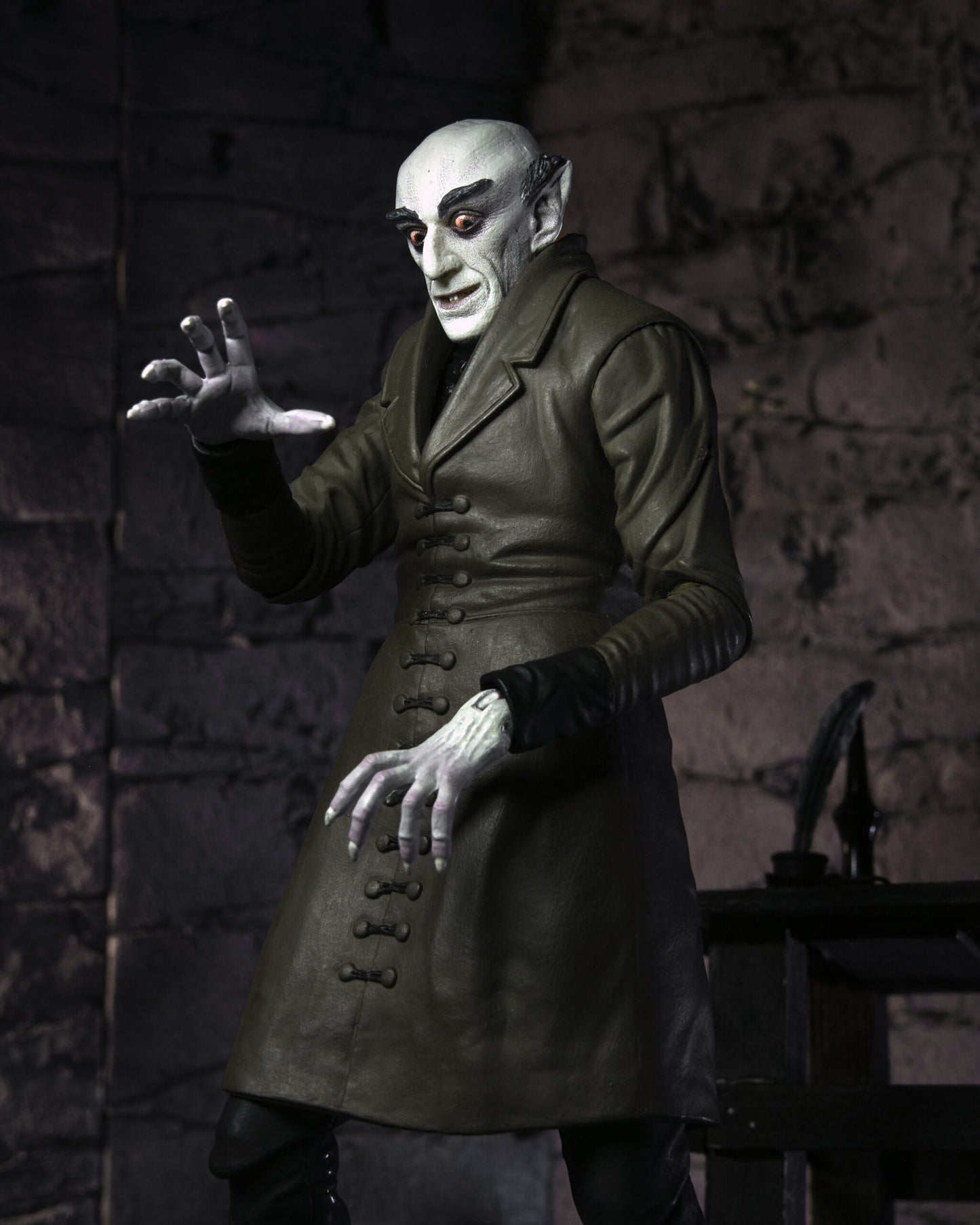 NECA Nosferatu

7” Scale Action Figure – Ultimate Count Orlok (Color)