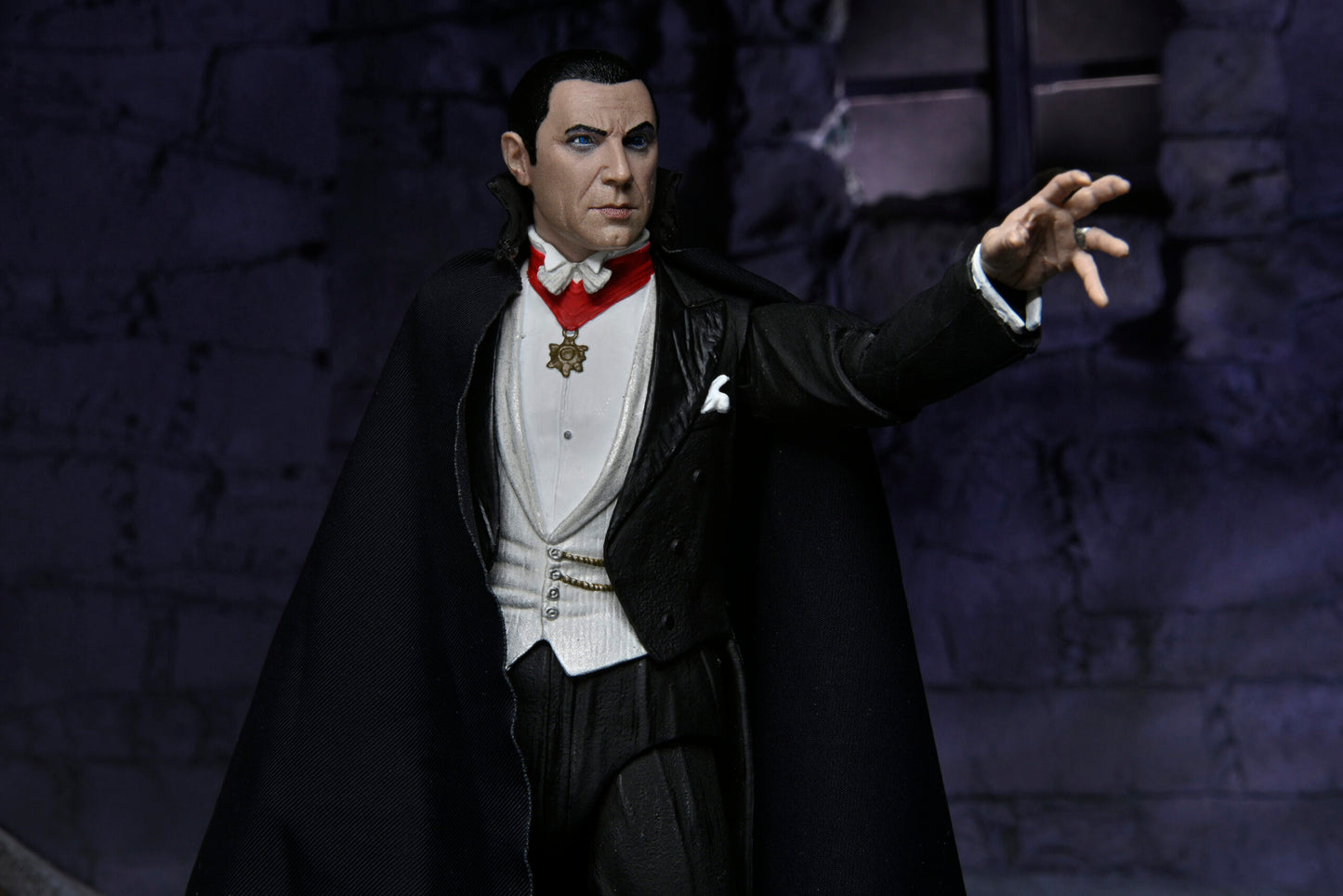 NECA Universal Monsters Ultimate Dracula