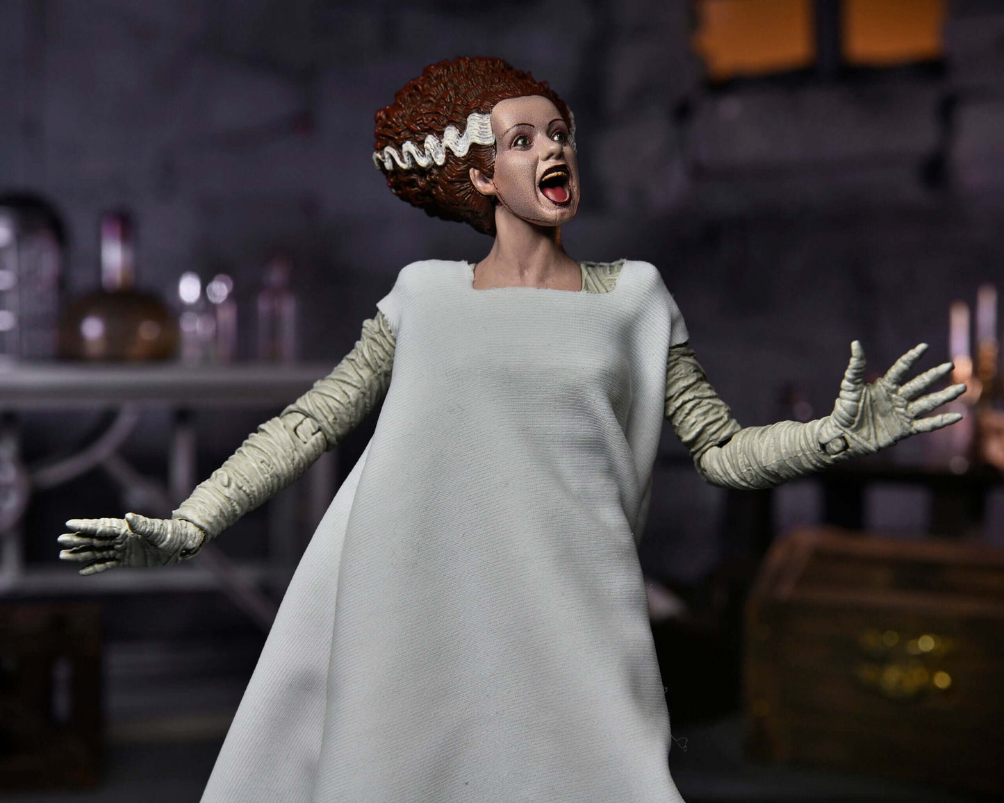 NECA Ultimate 7" Scale Universal Monsters Bride of Frankenstein (Colour)