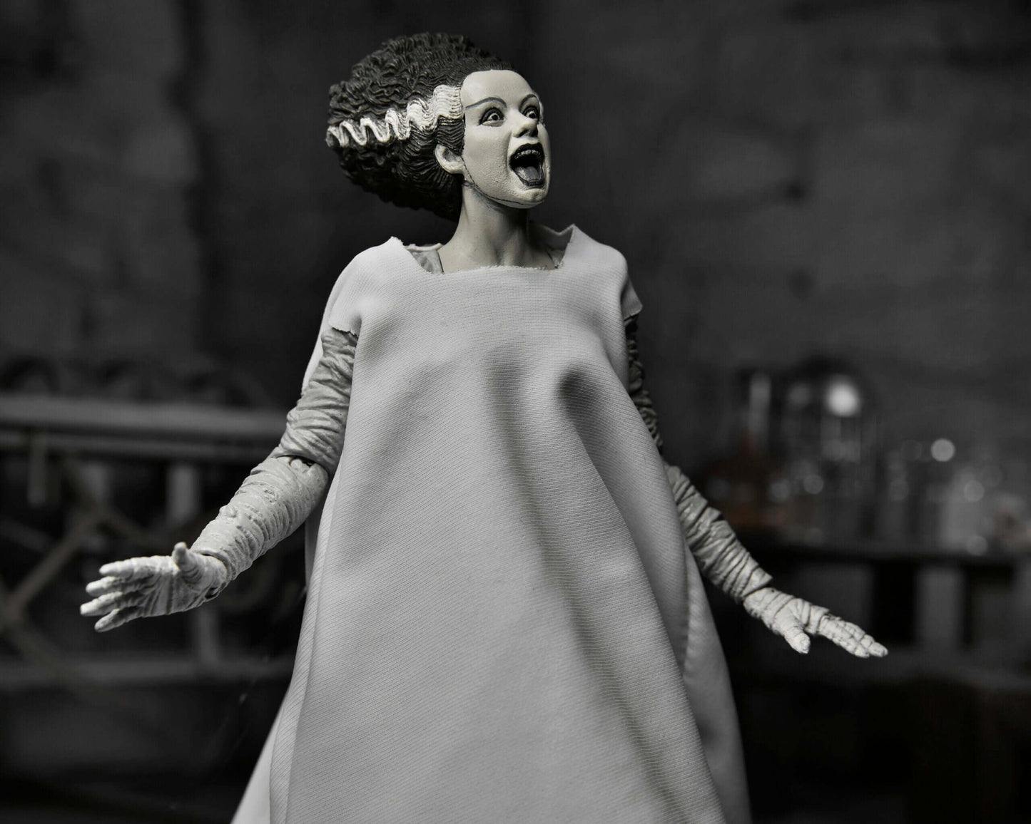 Pre-order November NECA Universal Monsters Ultimate Bride of Frankenstein (Black & White Edition)