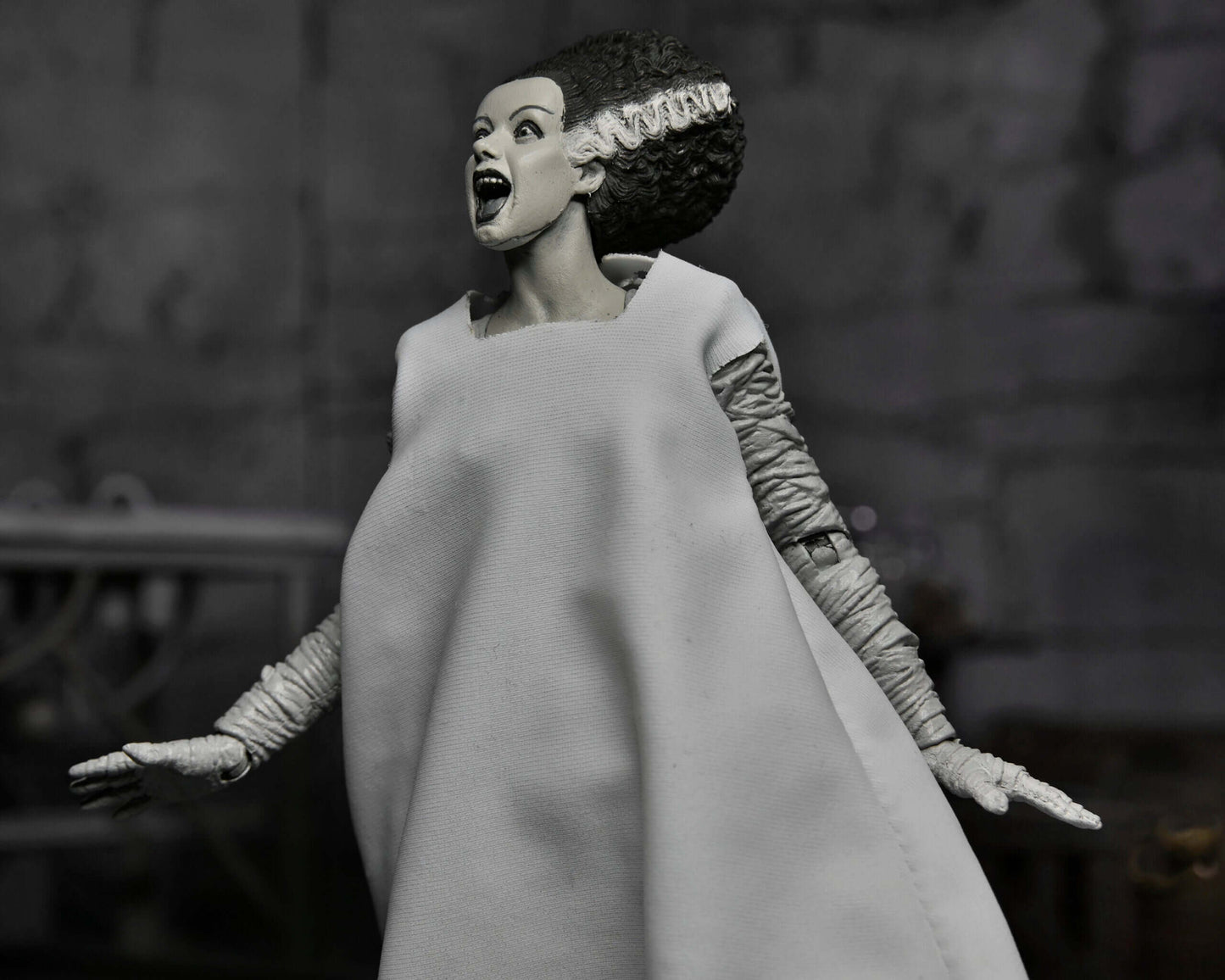 Pre-order November NECA Universal Monsters Ultimate Bride of Frankenstein (Black & White Edition)