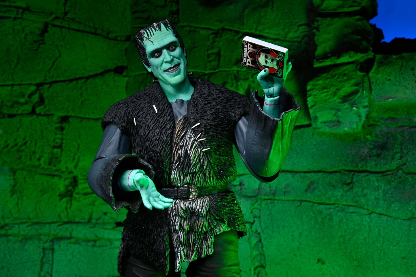 The Munsters (2022)  7″ Scale Action Figure – Ultimate Herman