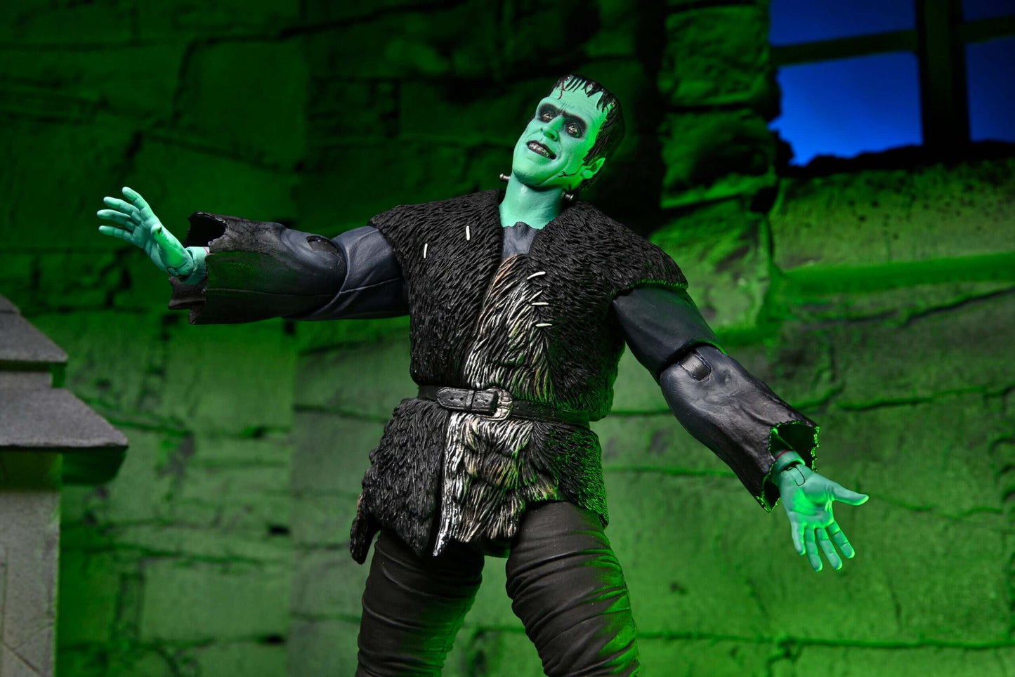 The Munsters (2022)  7″ Scale Action Figure – Ultimate Herman