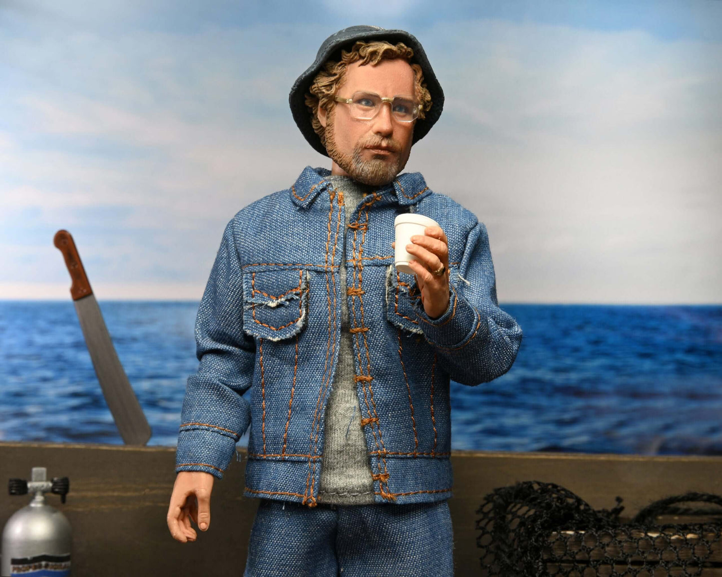 Jaws 8″ Scale Clothed Action Figure – Matt Hooper (Amity Arrival)