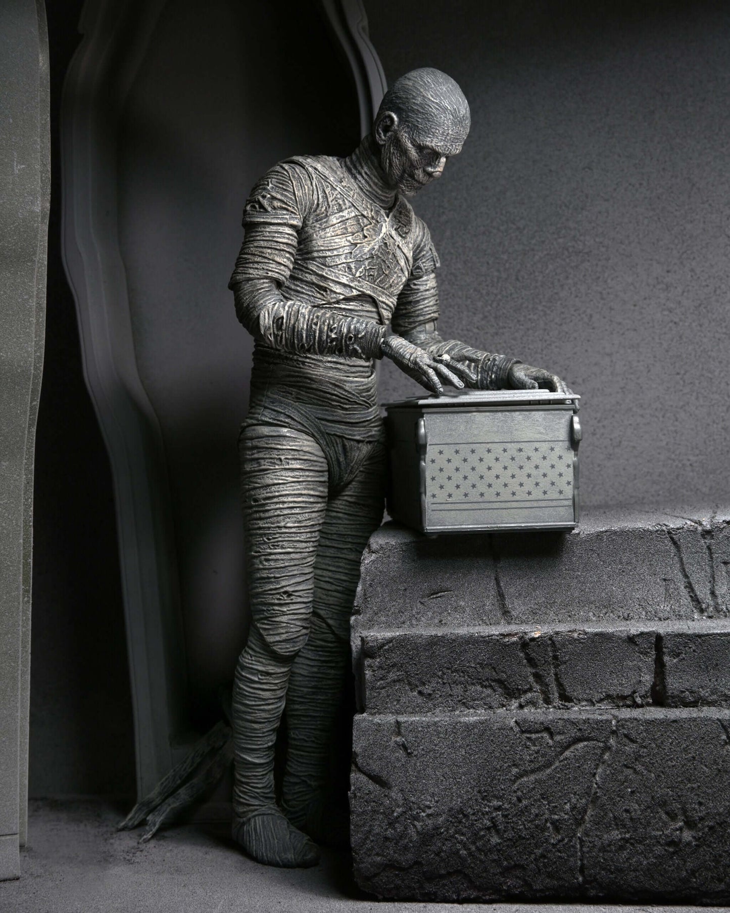 NECA Universal Monsters Ultimate Mummy (Black & White) Figure