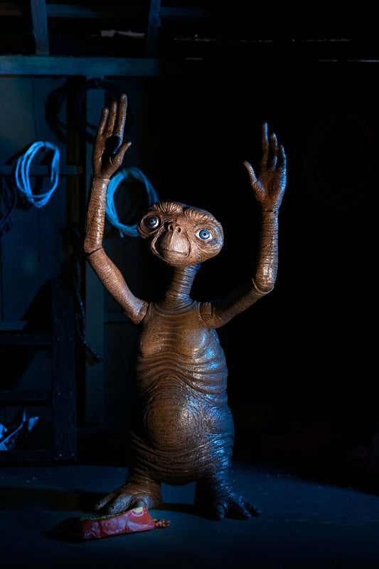 Ultimate E.T Action Figure
